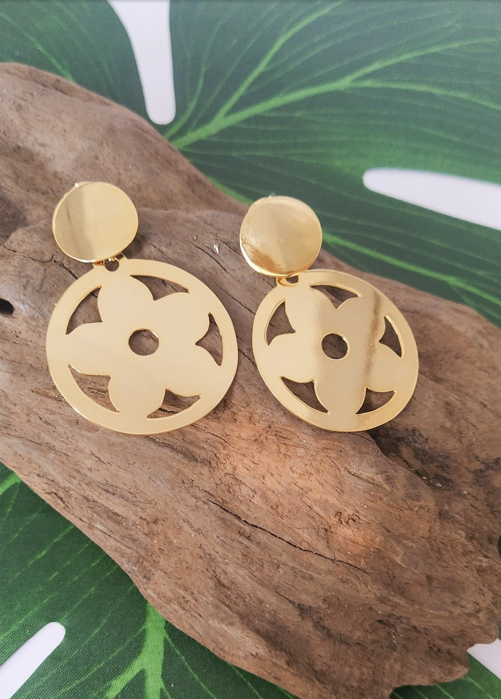 Gold Earrings. For special occasions. Flourish Collection. Handmade.