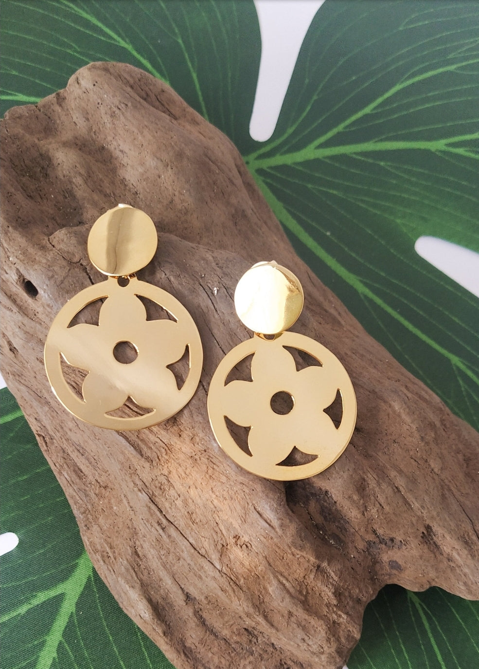 Gold Earrings. For special occasions. Flourish Collection. Handmade.