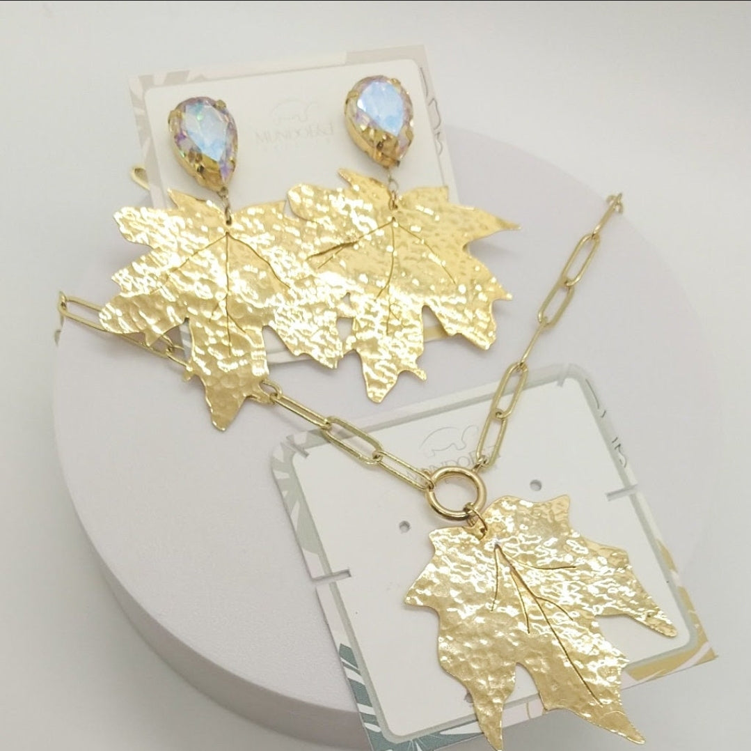Gold Maple Leaf Earrings. Gold plated earrings. Flourish Collection. Handmade. Gift for her. Personalized message card.
