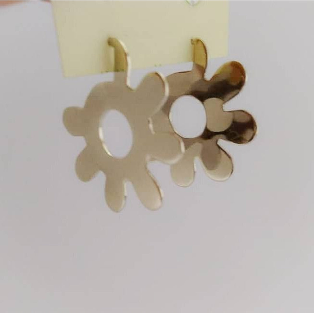 Sunflower earrings. Hand made. Hoop earrings Everyday earrings. Gift for her. Personalized message card included. Ships Next Day