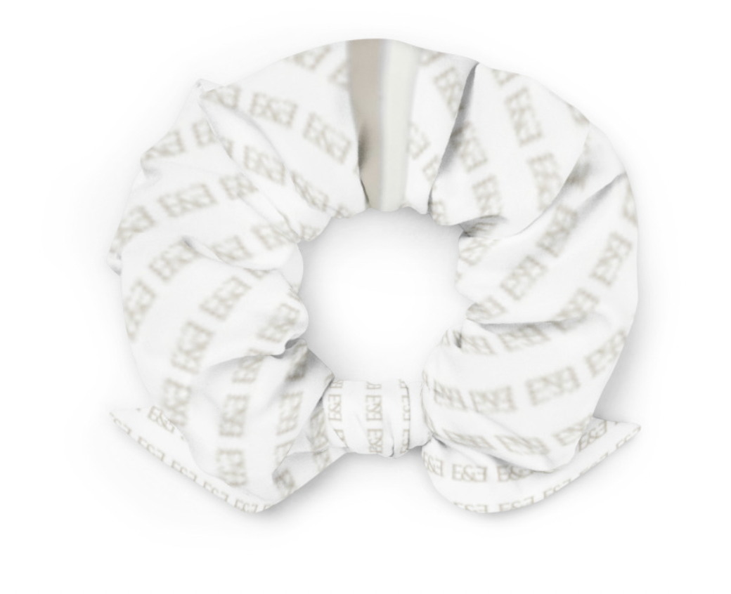 E&E Signature collection White Scrunchie