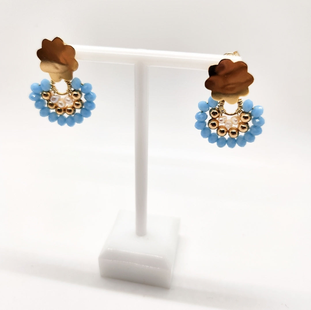 Flower Gold plated bronce Earrings. Handmade earrings. hoop earrings Everyday earrings. Christmas Gift for her