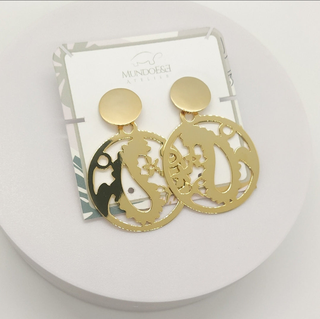 Gold Paisley tendrils earrings. For special occasions, wedding. Flourish Collection. Handmade. Gold plated